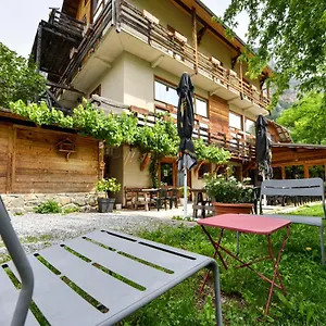 https://hotel-les-5-saisons.fr-provencehotel.com