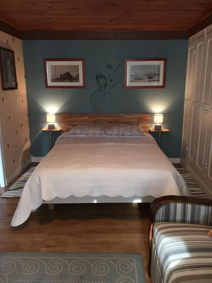 **  La Ferme De Kerivoas Bed & Breakfast Audierne France